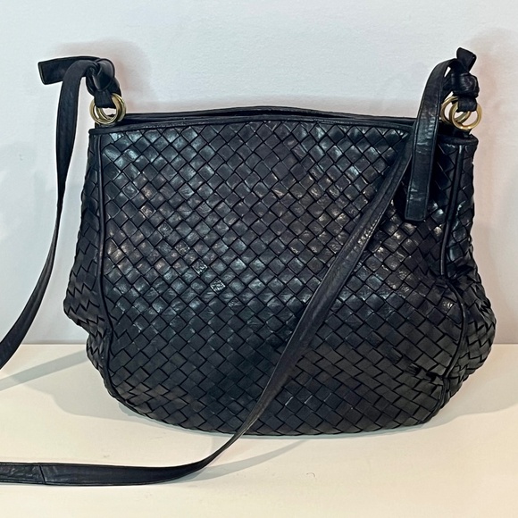Bottega Veneta Handbags - BOTTEGA VENETA Intrecciato Weave Black Leather Shoulder Bag  Vintage